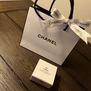 Chanel White Cosmetic Bag with Ribbon Detail